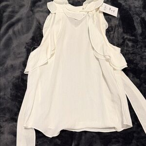 Elegant White Sleeveless Blouse